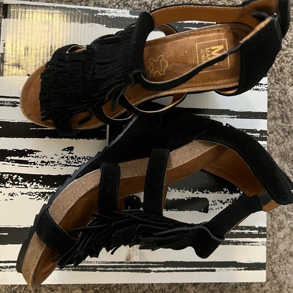 Marc Jenkins Sandal - Picture 2 of 6